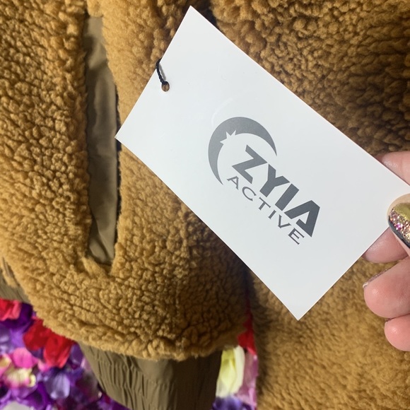 NWT zyia active Camel Sierra Fleece Reversible Jacket xxl - Picture 7 of 7